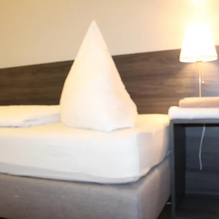 Looks-Inn Viernheim Extérieur photo
