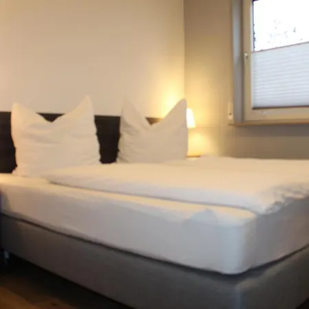 Looks-Inn Viernheim Extérieur photo