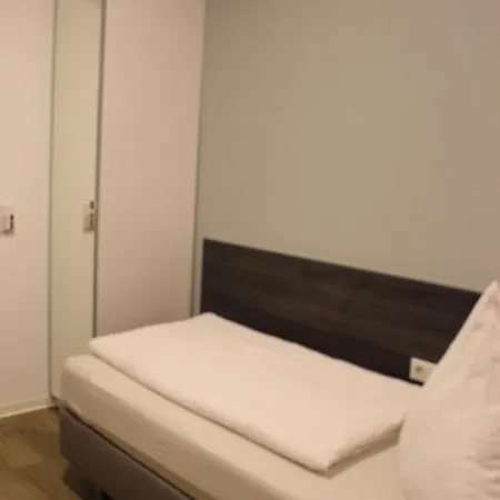 Looks-Inn Viernheim Extérieur photo